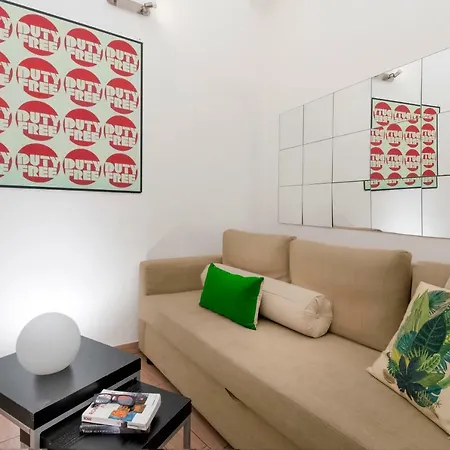 Grotte Near Campo De Fiori * Рим